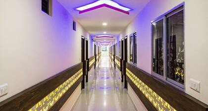 Capital O 5683 SS Suites