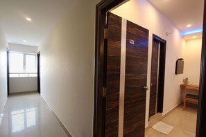 Quầy tiếp tân