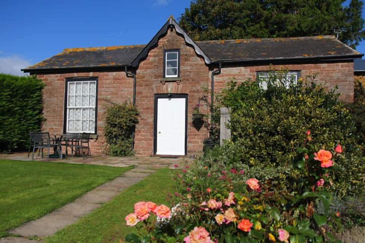 Cottage, 1 Bedroom (Garden Cottage) | Teres/patio
