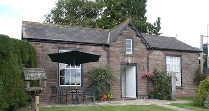 Garden Cottage & Granary