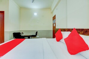 Standard Double Room | Free WiFi, bed sheets - OYO 9251 NAR Comforts (Bengaluru)