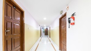 Hallway - Hotel Sai Arcade (Bengaluru)
