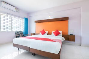 Double or Twin Room | Free WiFi - Hotel Sai Arcade (Bengaluru)