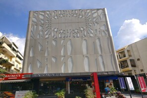 Exterior - OYO 10218 Hotel Berry's (Bengaluru)