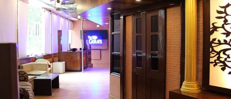 Àrea amb seients del vestíbul