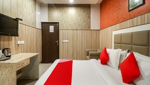 Room - OYO 4184 Hotel The RTS (New Delhi)