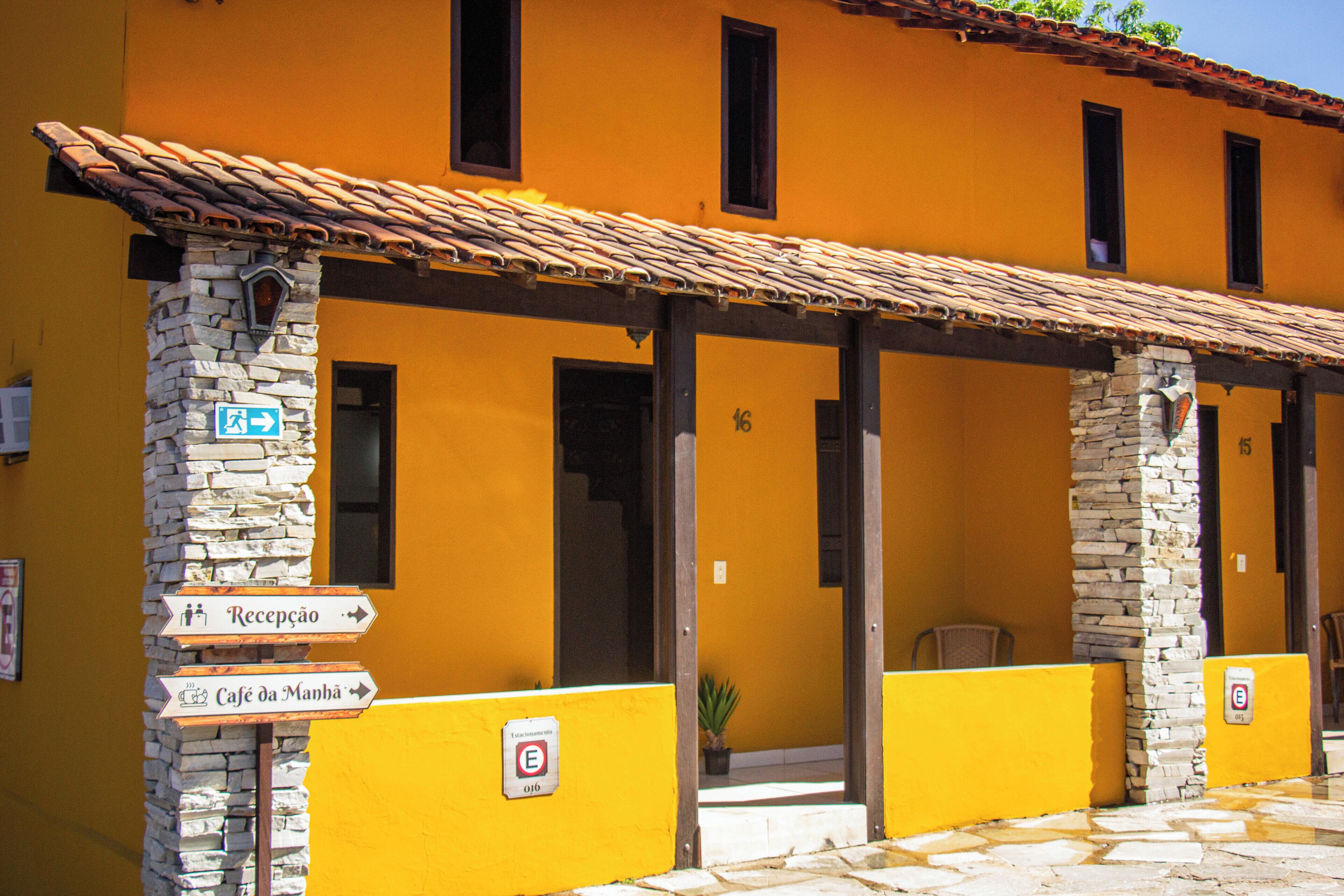 Minibar, caja de seguridad en la habitación y cortinas blackout 