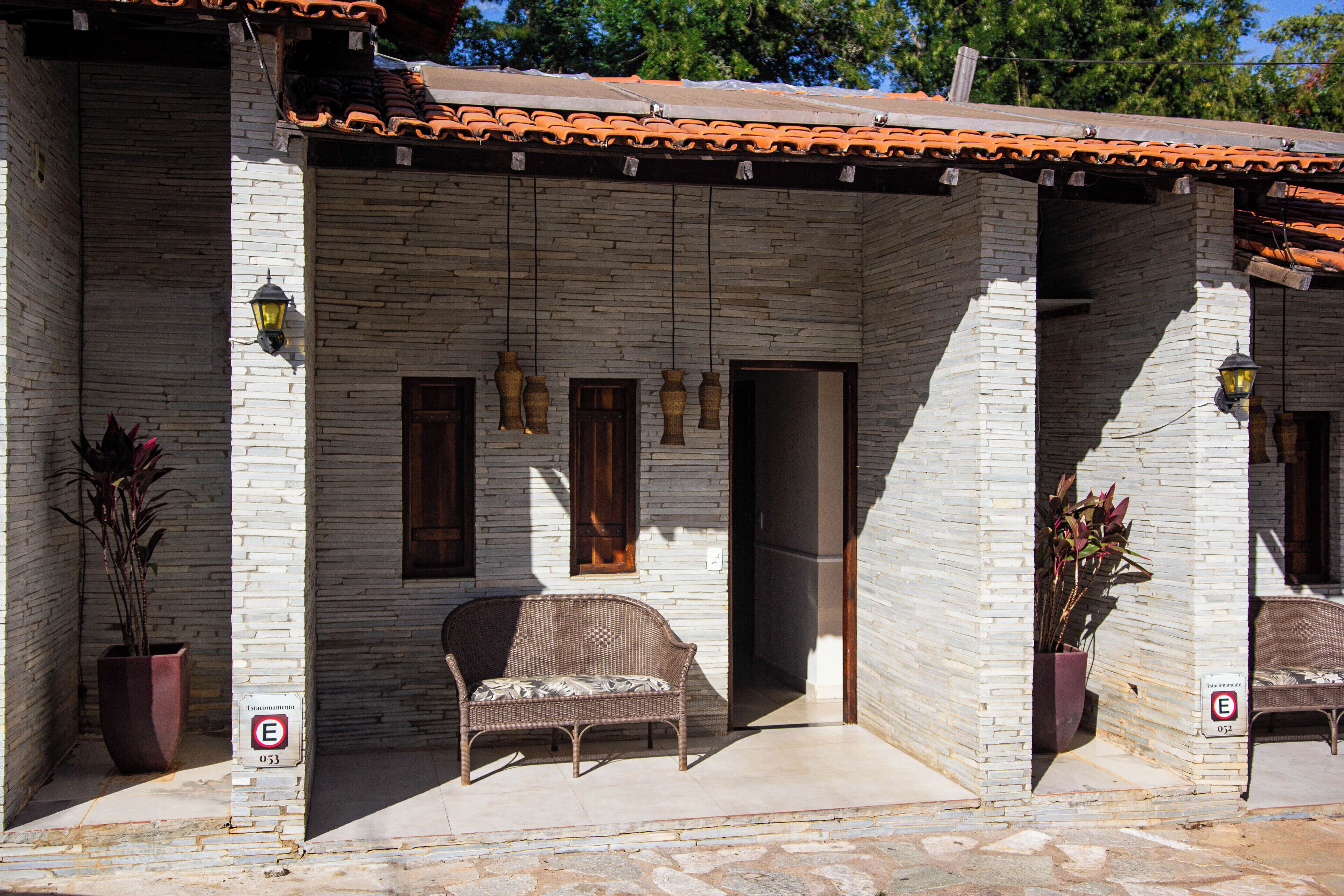 Minibar, caja de seguridad en la habitación y cortinas blackout 