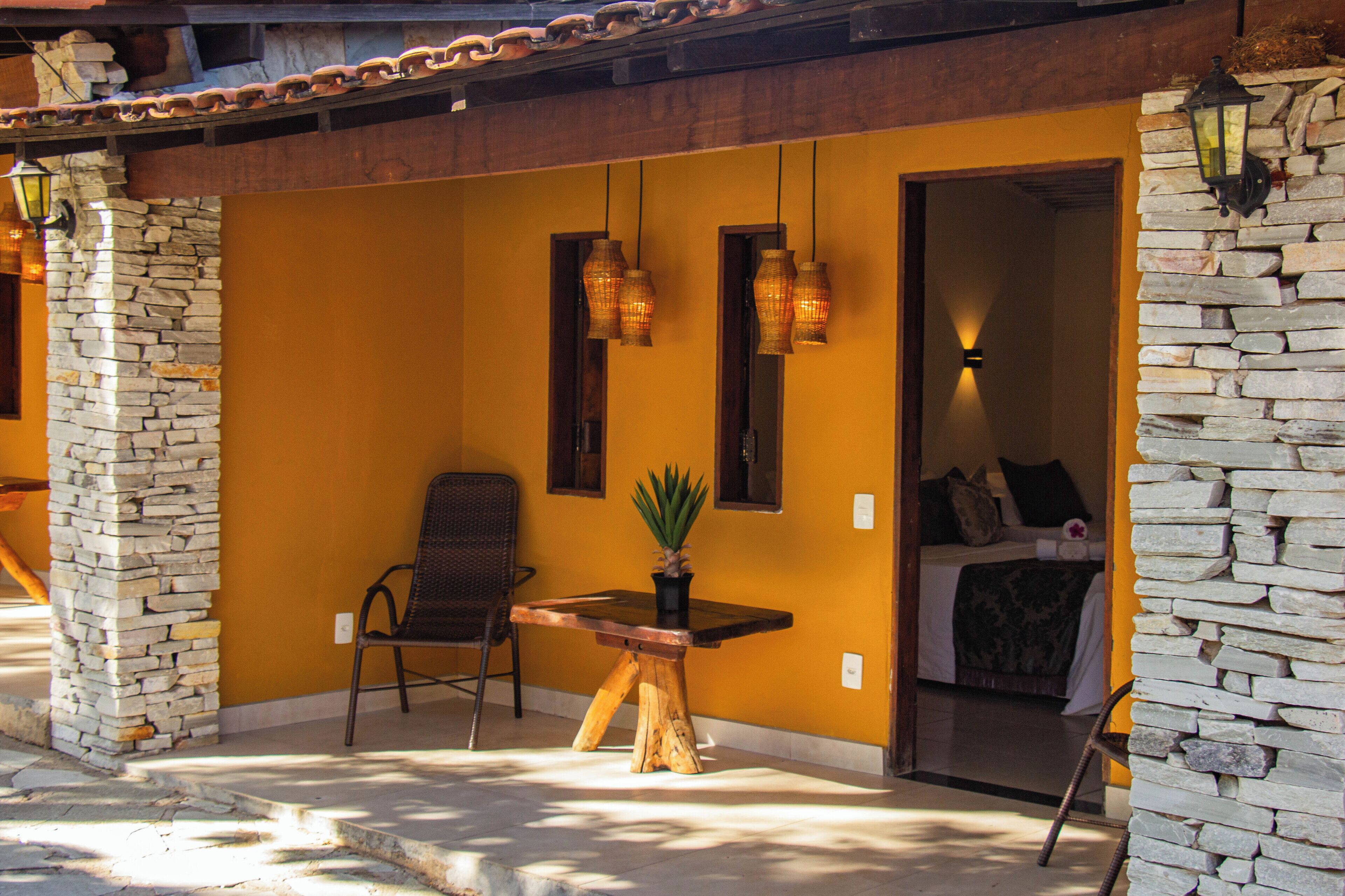 Minibar, caja de seguridad en la habitación y cortinas blackout 