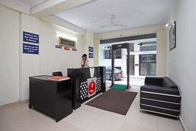 OYO 9273 Surya Palace