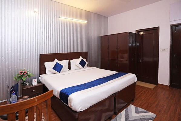 Double or Twin Room | Free WiFi