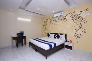 Double or Twin Room | Free WiFi