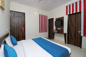 Double or Twin Room | Free WiFi