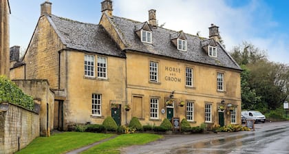 Horse and Groom - Pub on the Hill