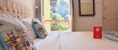 Double or Twin Room | Free WiFi