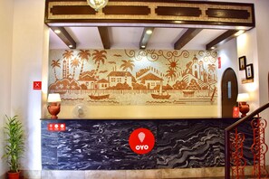 Reception - OYO 10240 Hotel Mayfair 1 (Panaji)