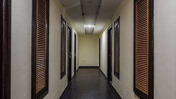 Double or Twin Room | Hallway