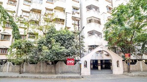 Unclassified image, 4 of 24, button - OYO 674 Apartment Hotel Manar Luxury Suites (Hyderabad)