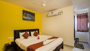 In-room safe, free WiFi, bed sheets - OYO 7691 Kanha Boutique Hotel (Hyderabad)