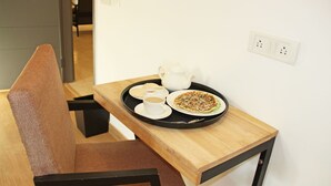Dining - OYO 7691 Kanha Boutique Hotel (Hyderabad)