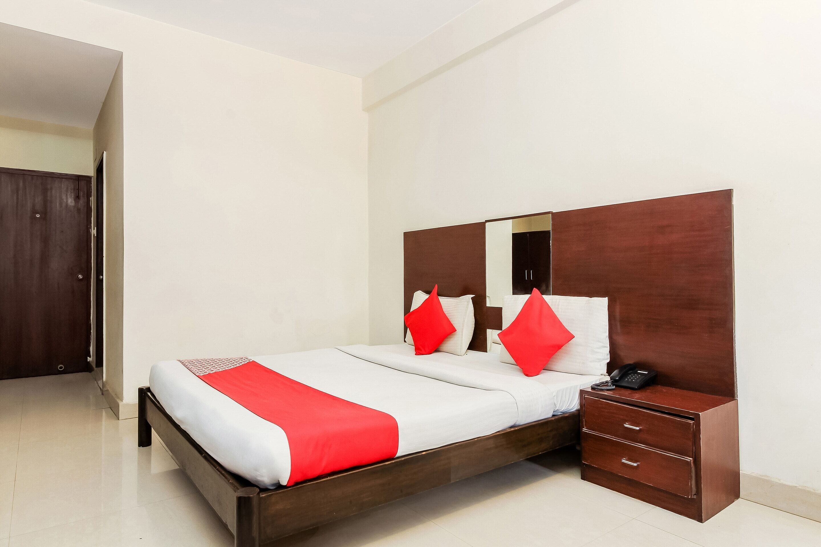 standard double room | free wifi, bed sheets