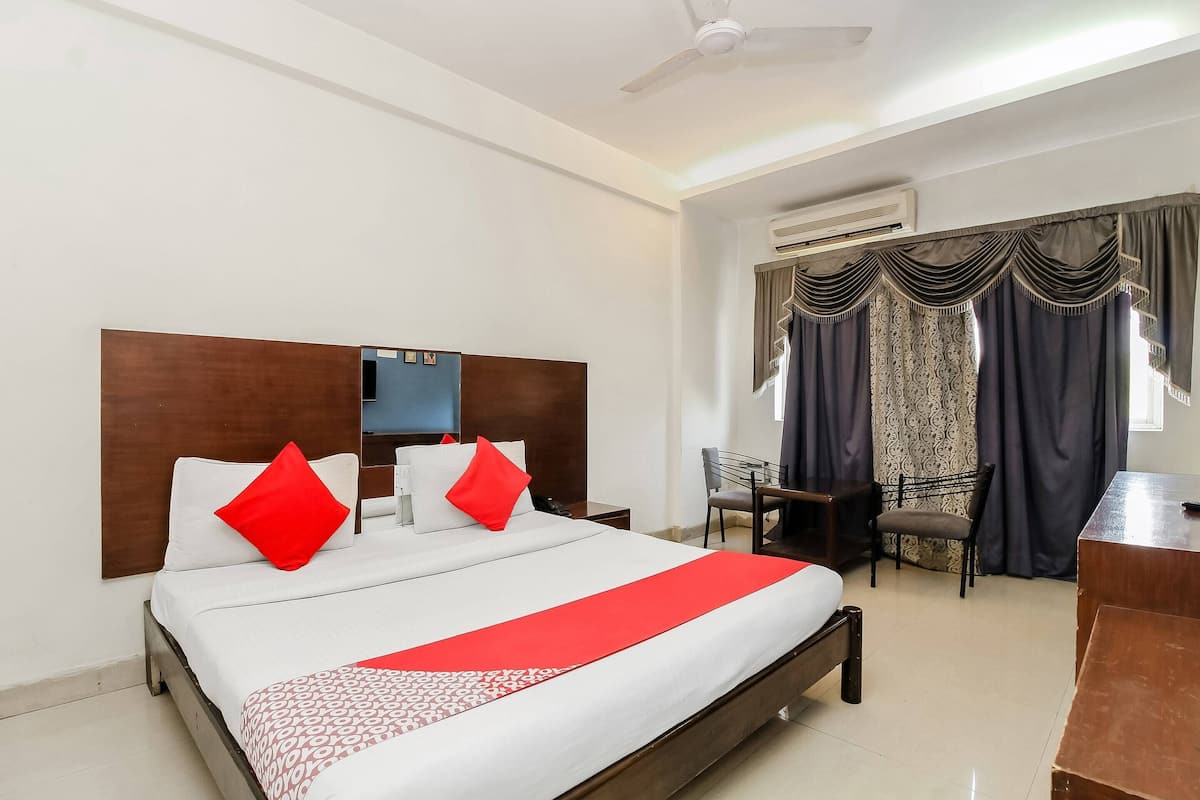 standard double room | free wifi, bed sheets