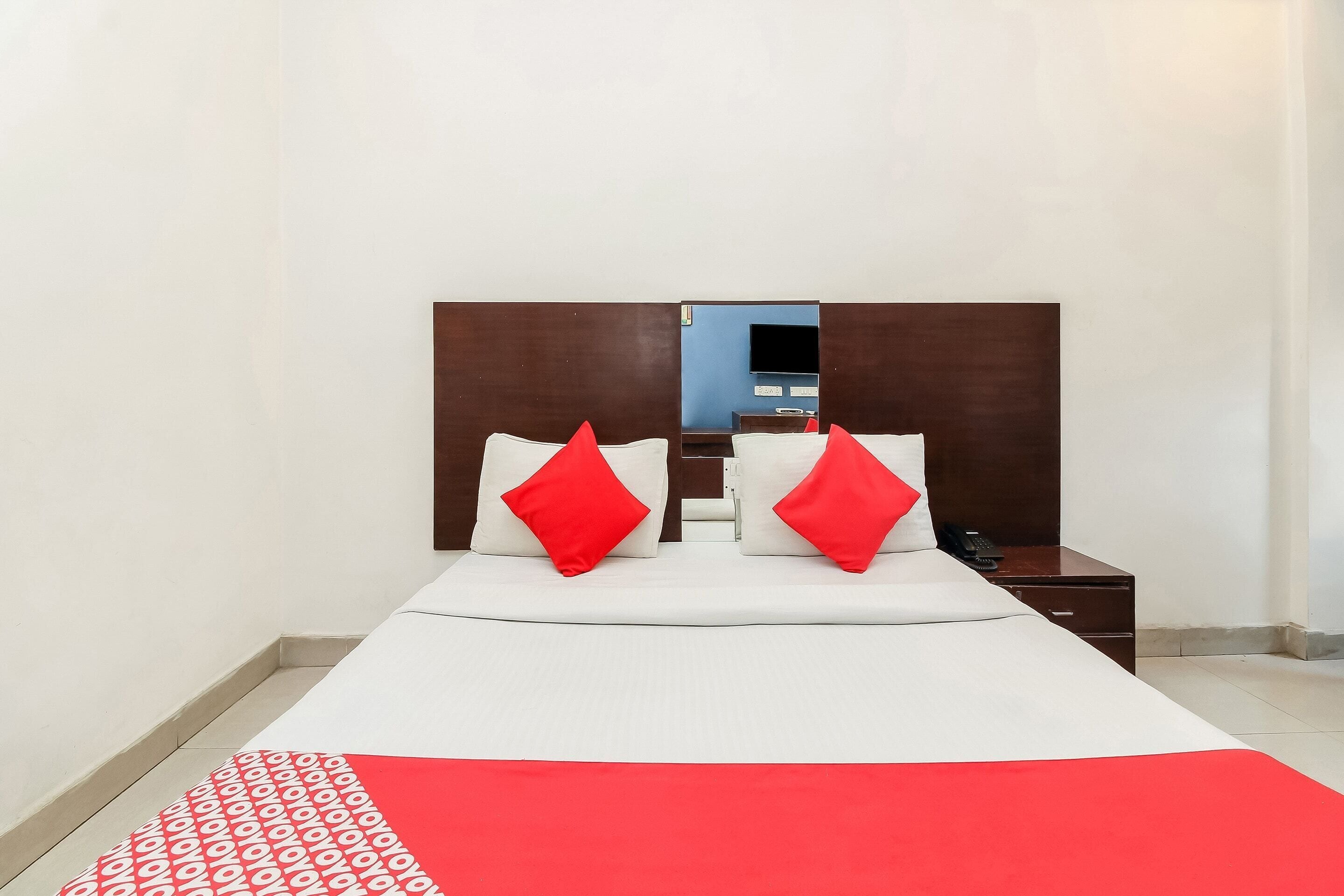 standard double room | free wifi, bed sheets