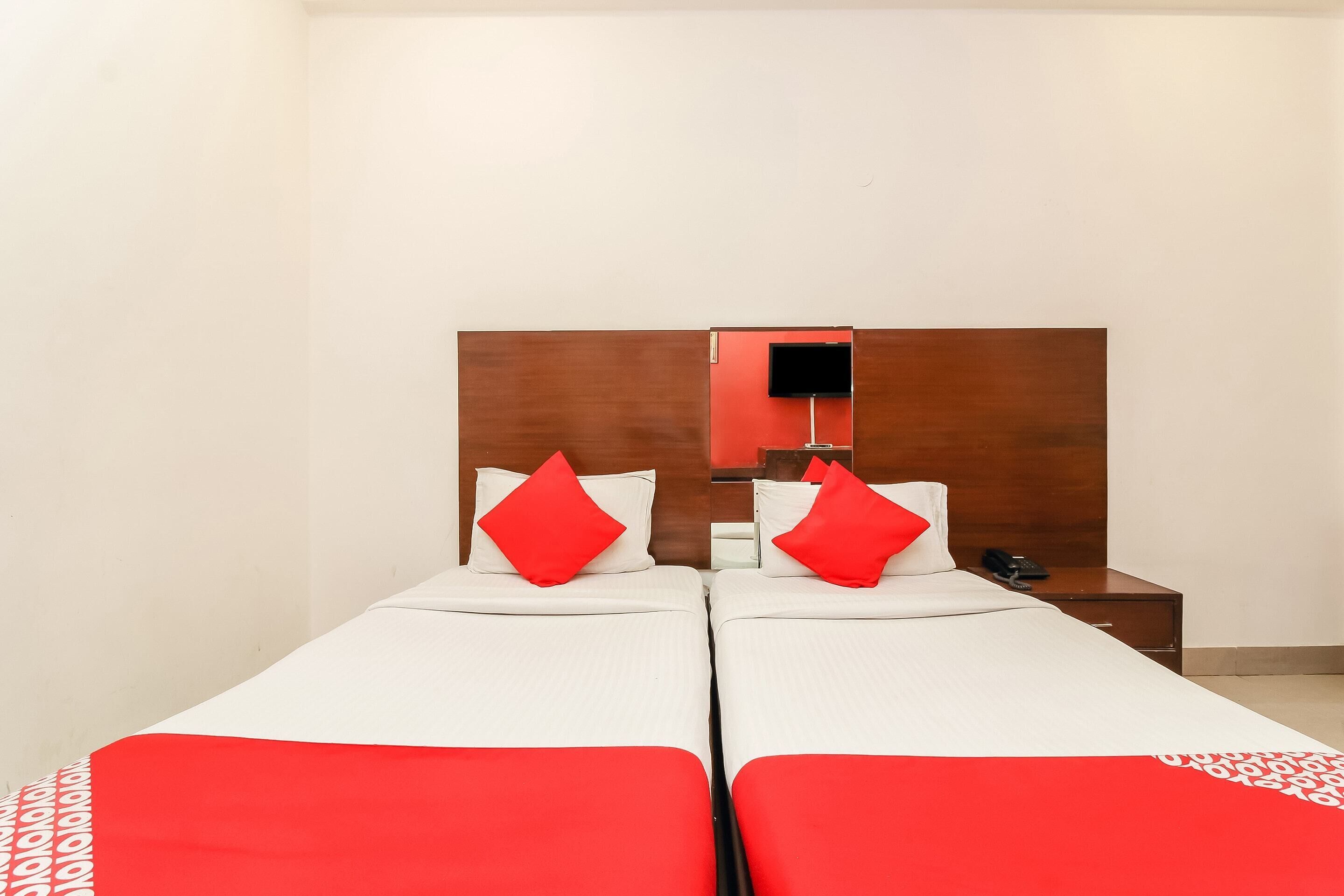 standard double room | free wifi, bed sheets