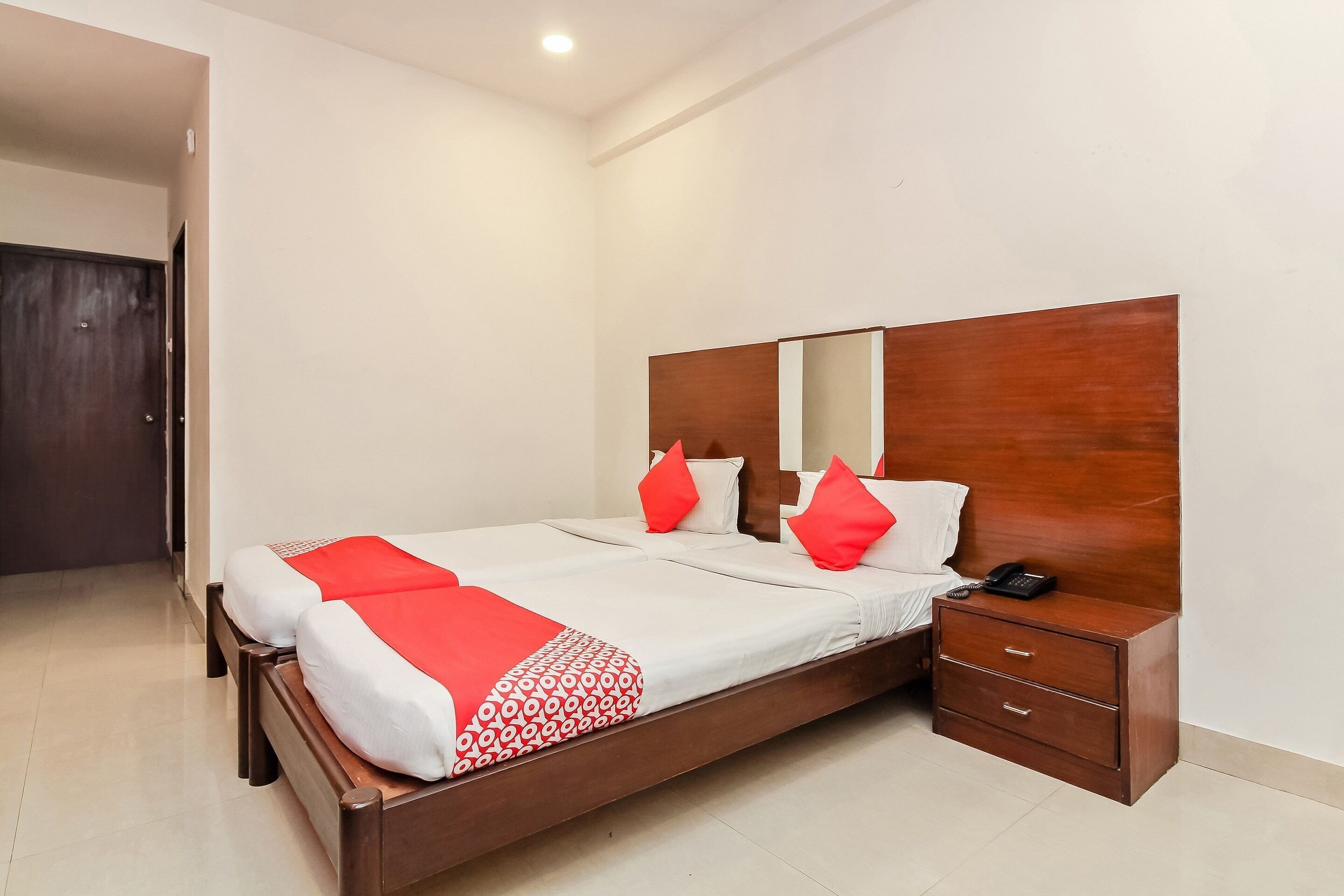 standard double room | free wifi, bed sheets