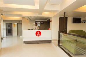 Reception - OYO 8850 J K Regency (Mumbai)