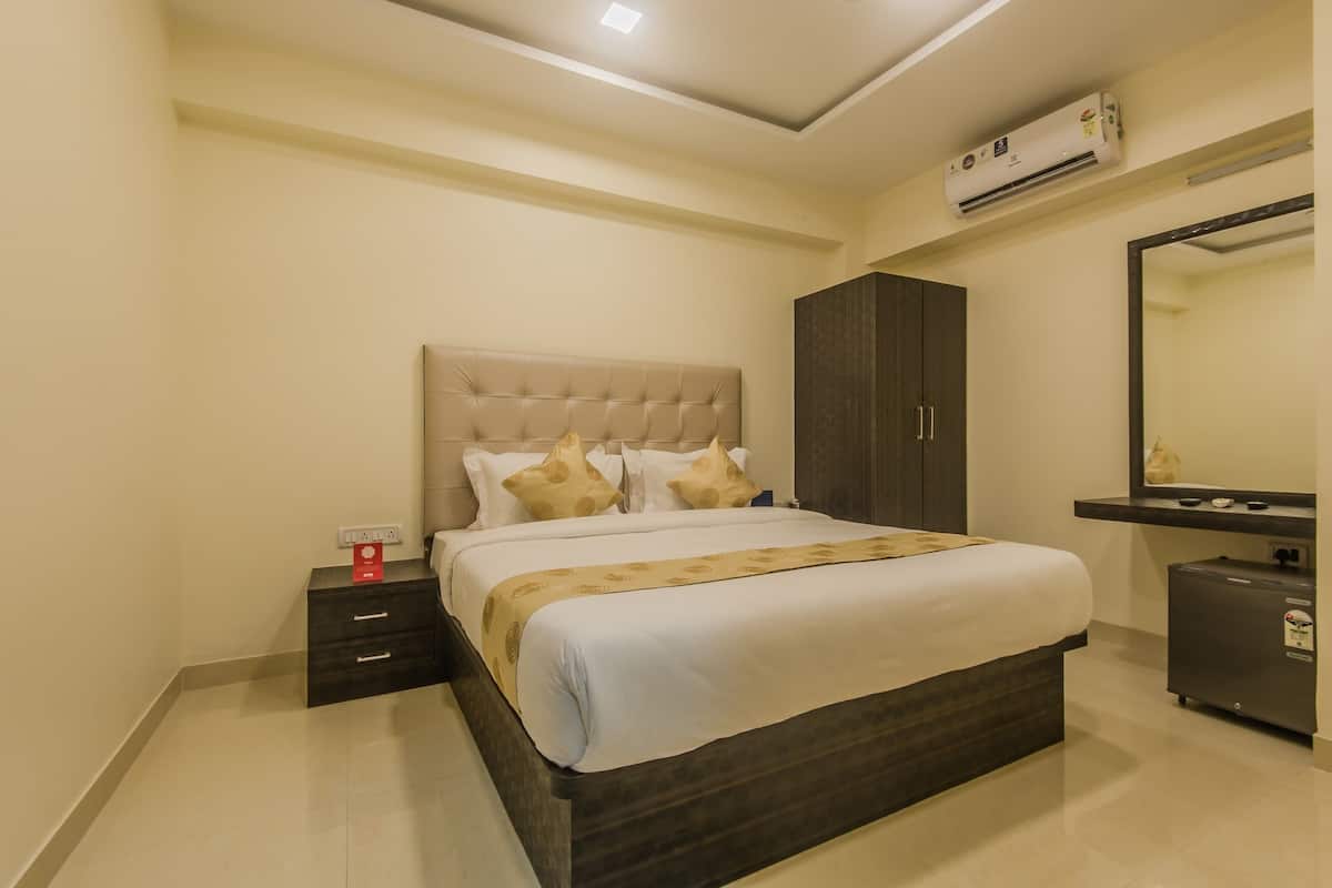 Standard Double Room | Free WiFi, bed sheets