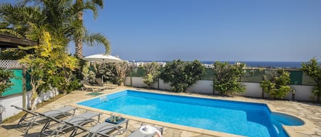 Udendørs pool, liggestole