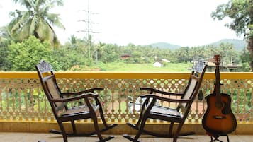 Double or Twin Room | Balcony