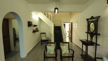 Double or Twin Room | Living room | Flat-screen TV