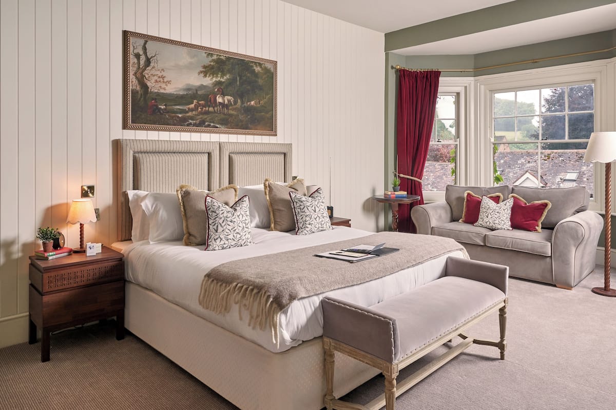 Egyptian cotton sheets, premium bedding, down duvets