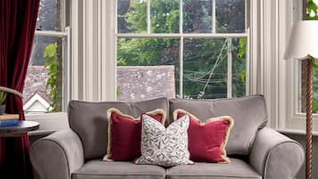 Egyptian cotton sheets, premium bedding, down duvets