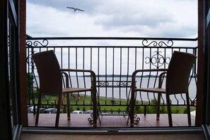 Chambre Deluxe Double ou avec lits jumeaux, balcon | Balcon