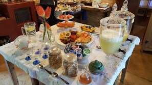 Desayuno bufé gratuito y diario