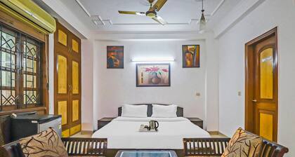 OYO 474 Hotel VM Residency