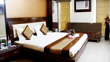Double or Twin Room | Free WiFi