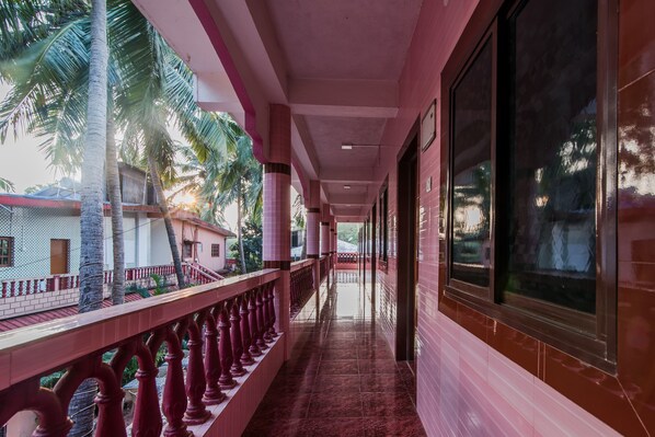 Double or Twin Room | Balcony