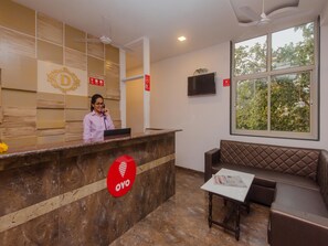 Reception - OYO 9849 Hotel Divine Residency (Mumbai)
