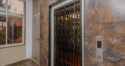 OYO 9849 Hotel Divine Residency
