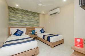 Standard Double Room | Bed sheets - OYO 10001 Hotel Blue Ocean (Mumbai)