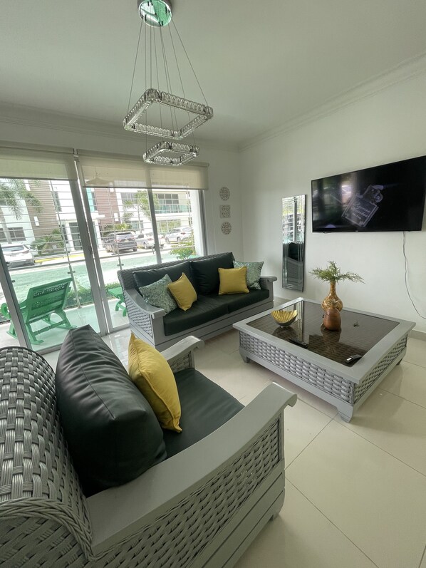 شقة في المدينة | منطقة المعيشة | تلفزيون