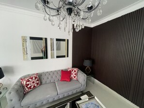 City Apartment | Living area