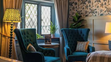 Exclusive Room | Egyptian cotton sheets, premium bedding, individually decorated