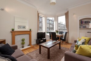 Apartment, 2 Bedrooms | Living room - Edinburgh Rossie Apartment (Edinburgh)
