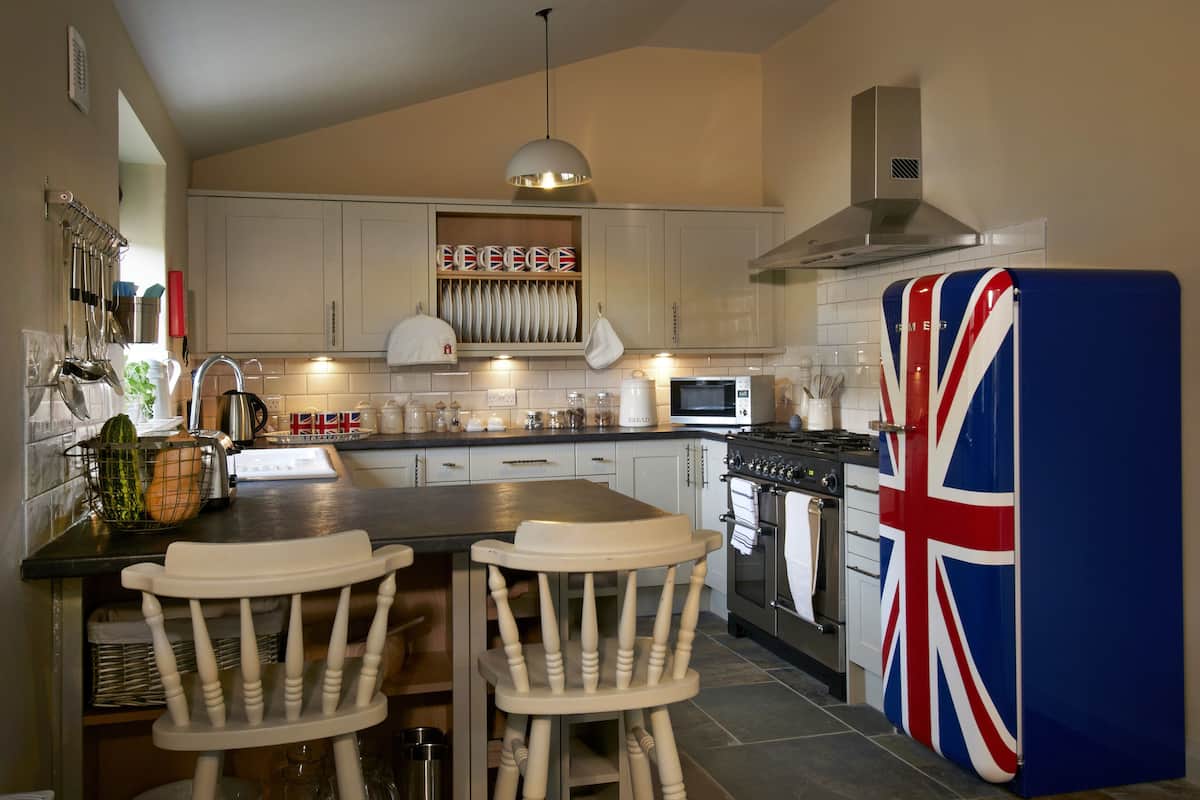 deluxe cottage, multiple beds | 1 bedroom, egyptian cotton sheets, premium bedding, down duvets