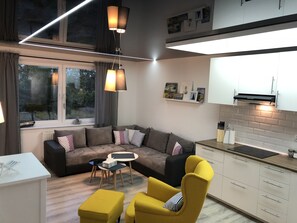 Lejlighed (MOLO) | Stue | Fladskærms-tv, dvd-afspiller